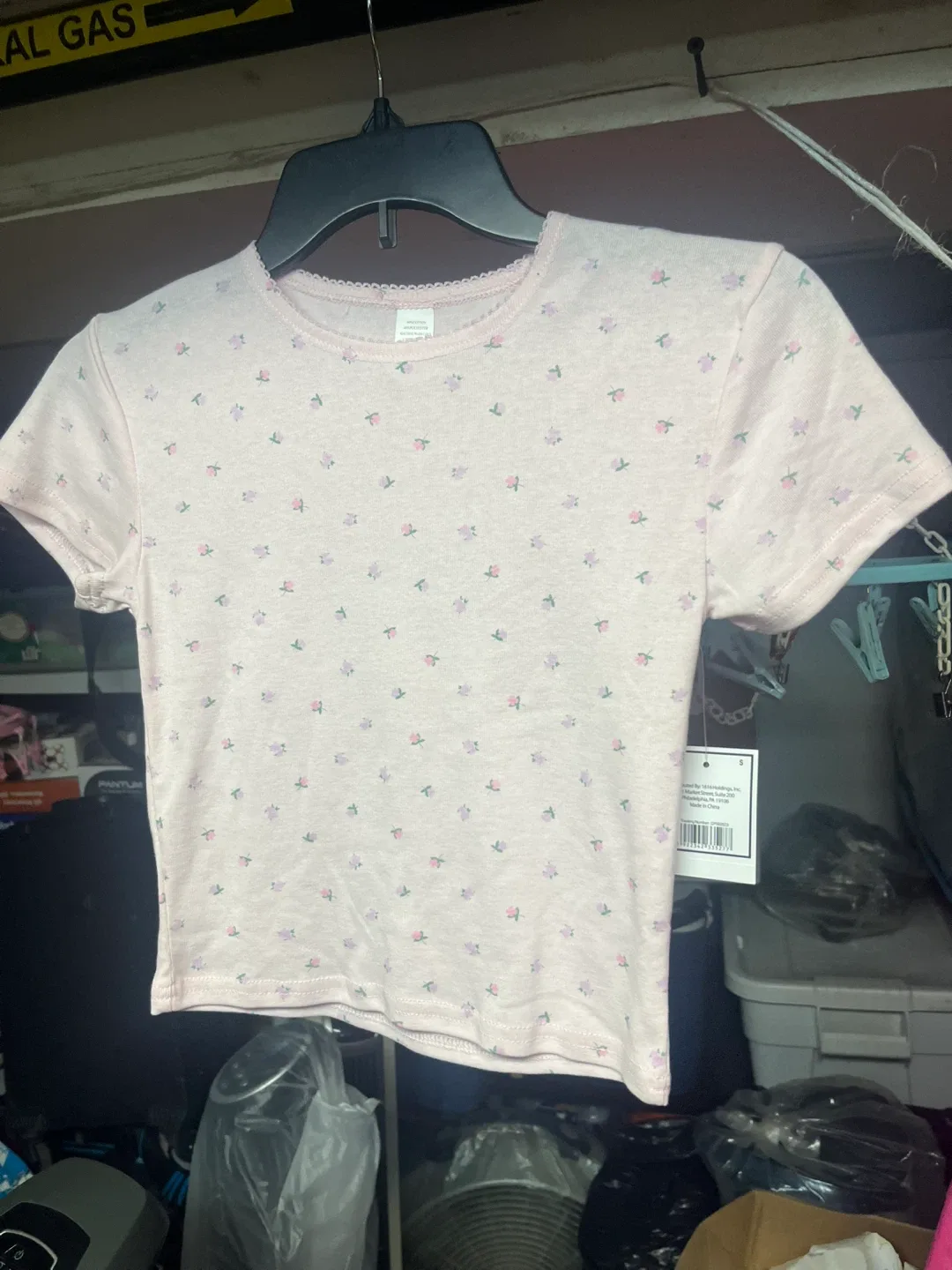 Brandy Melville Pink Floral T-Shirt image indicator(3)