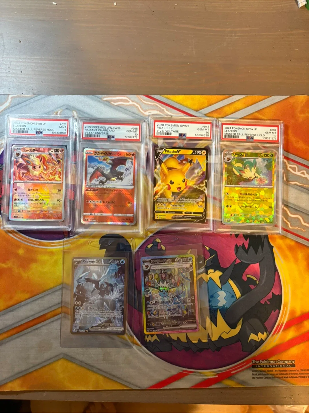 Graded Pokémon cards and raw