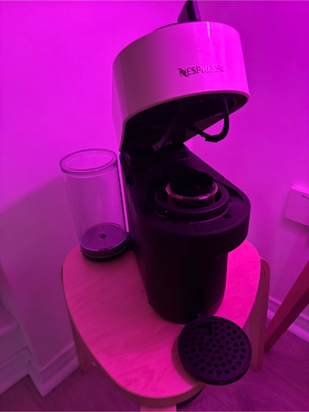 Nespresso Vertuo Next Coffee Machine image indicator(2)