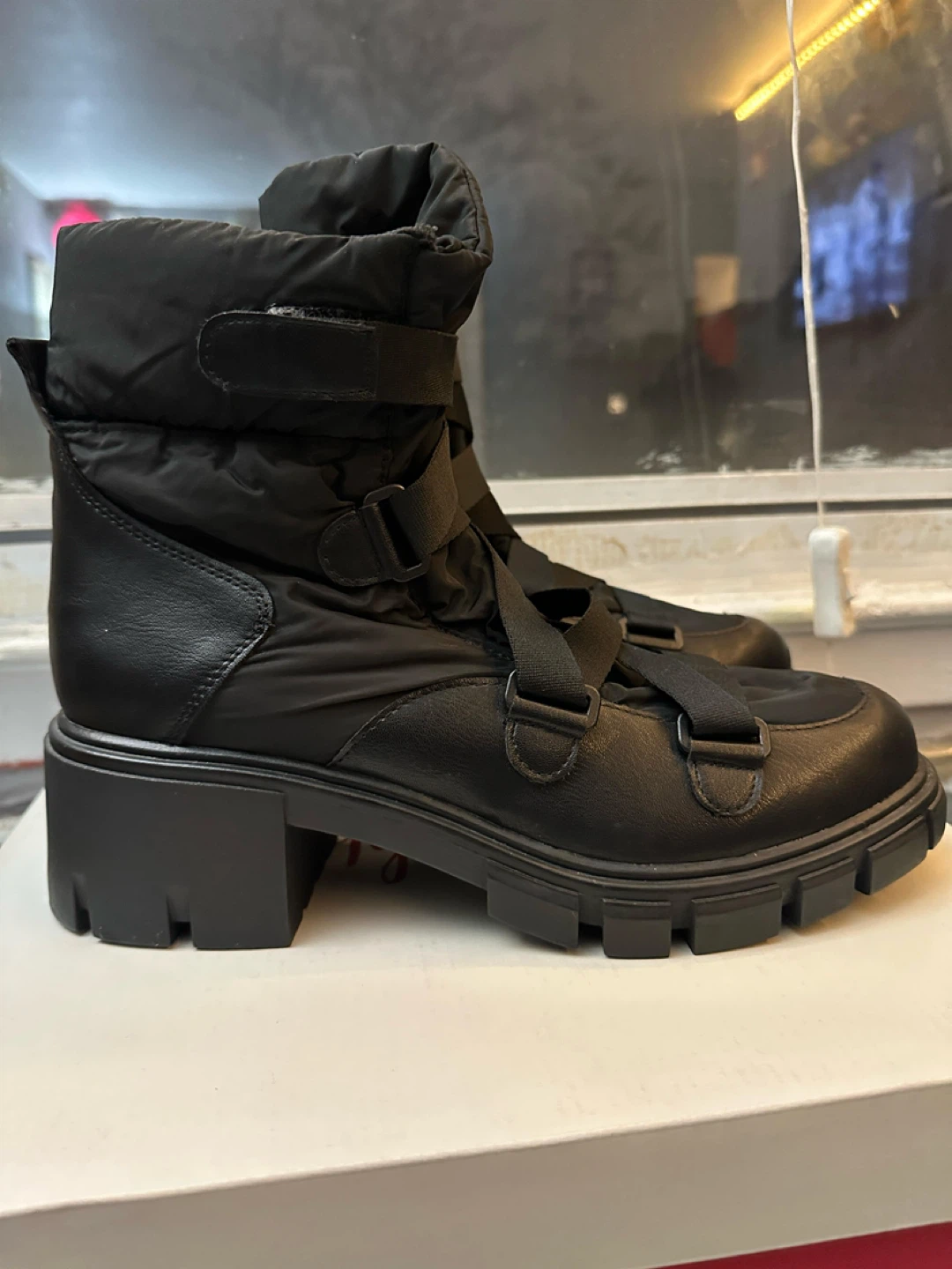 Mix No. 6 Saro Black Boots - Size 11