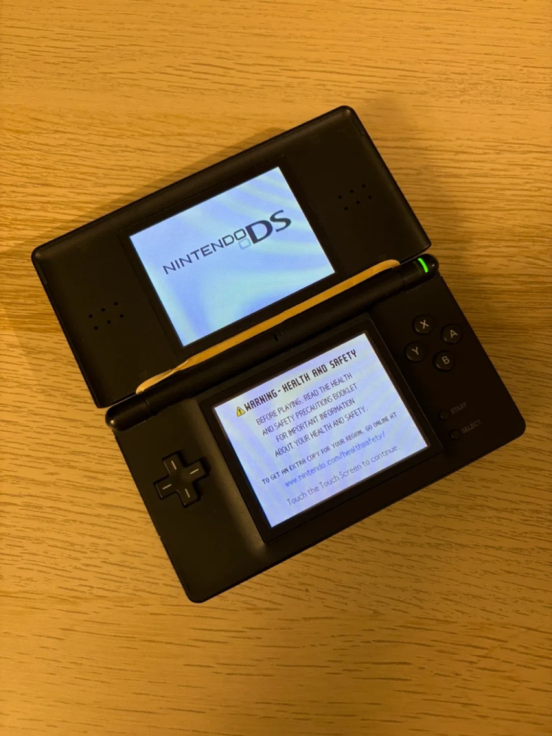 Broken Hinge (But Working!) Nintendo DS Lite - Black