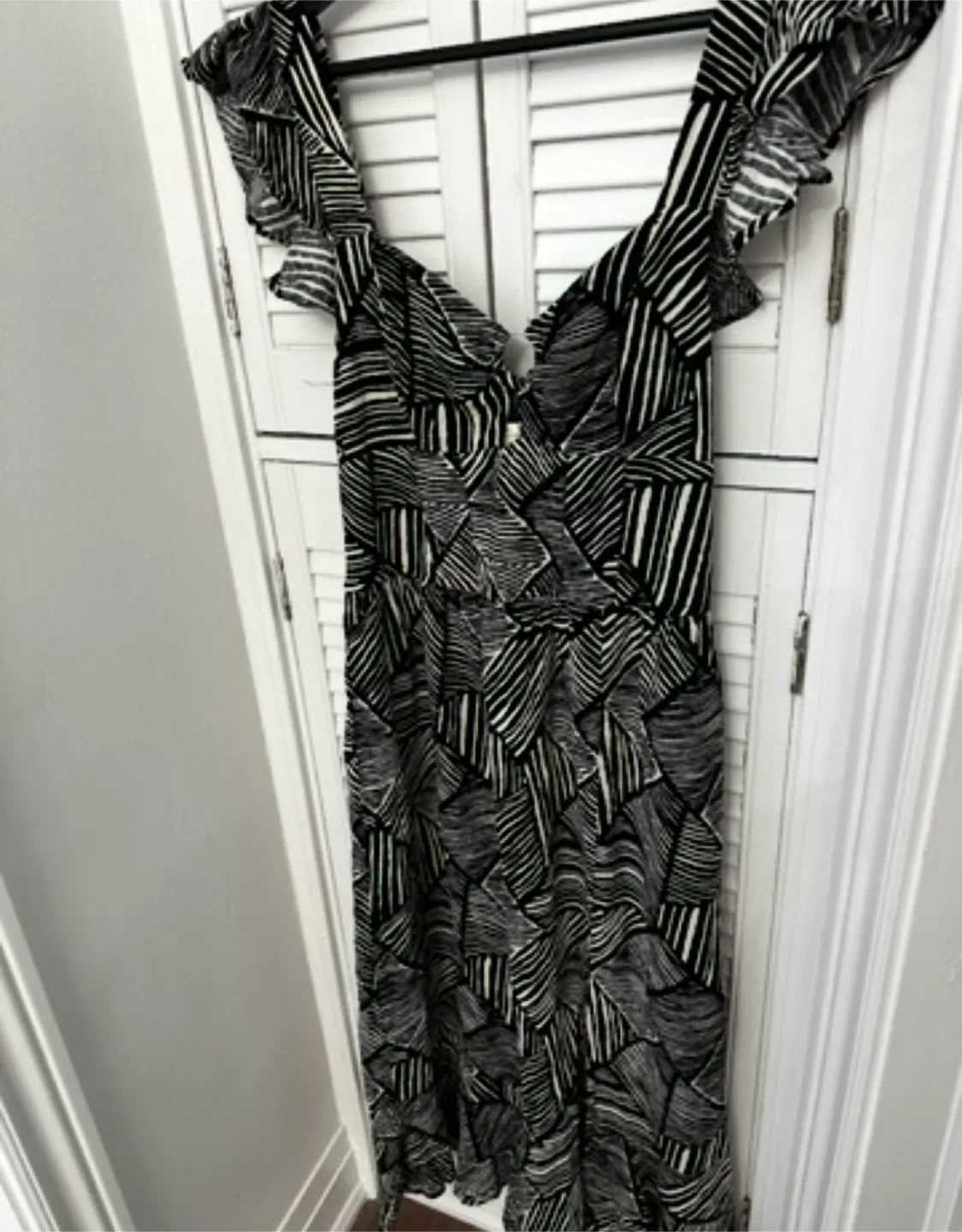 Black & White Patterned Dress image indicator(2)