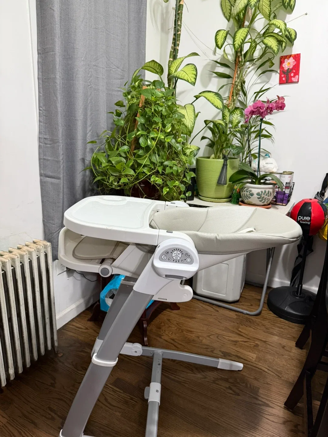 Joovy Nook High Chair - Adjustable image indicator(4)