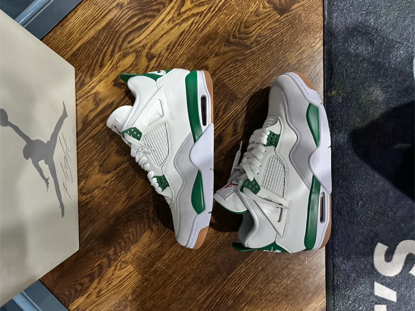 Nike SB Air Jordan 4 Retro SP Pine Green