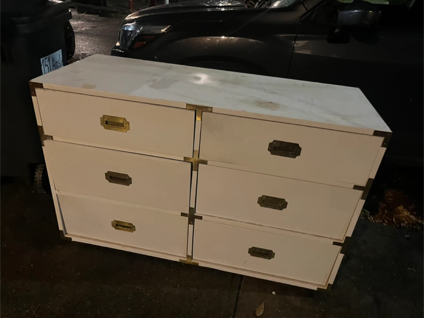 White 6-Drawer Dresser with Brass Hardware - photo 3