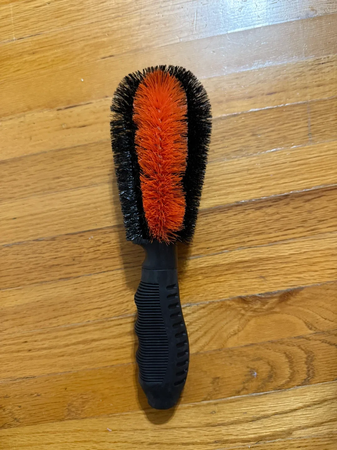 Armor All Luxury Alloy Wheel Brush