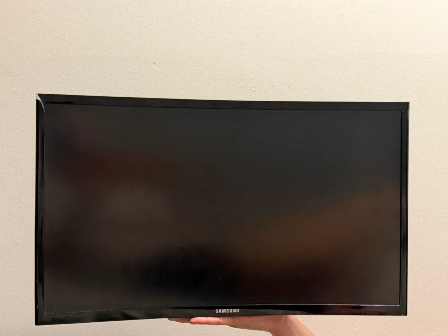 Samsung C24F390FHN 24″ Curved Monitor