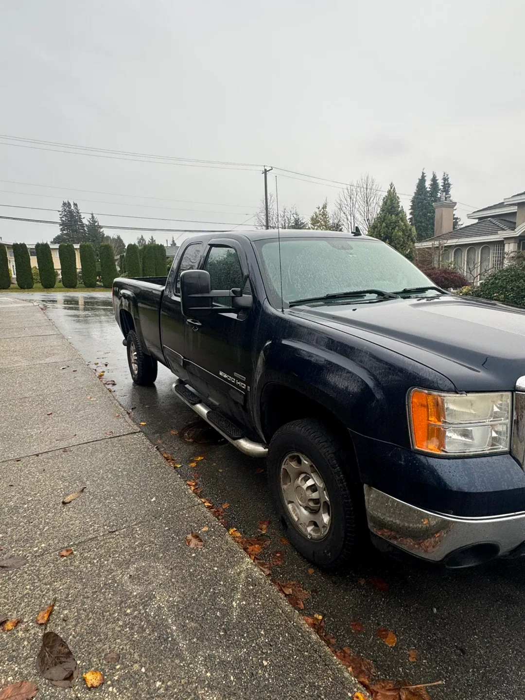 GMC Sierra DURAMAX 3500 + 2004 Titanium Fifth Wheel Combo