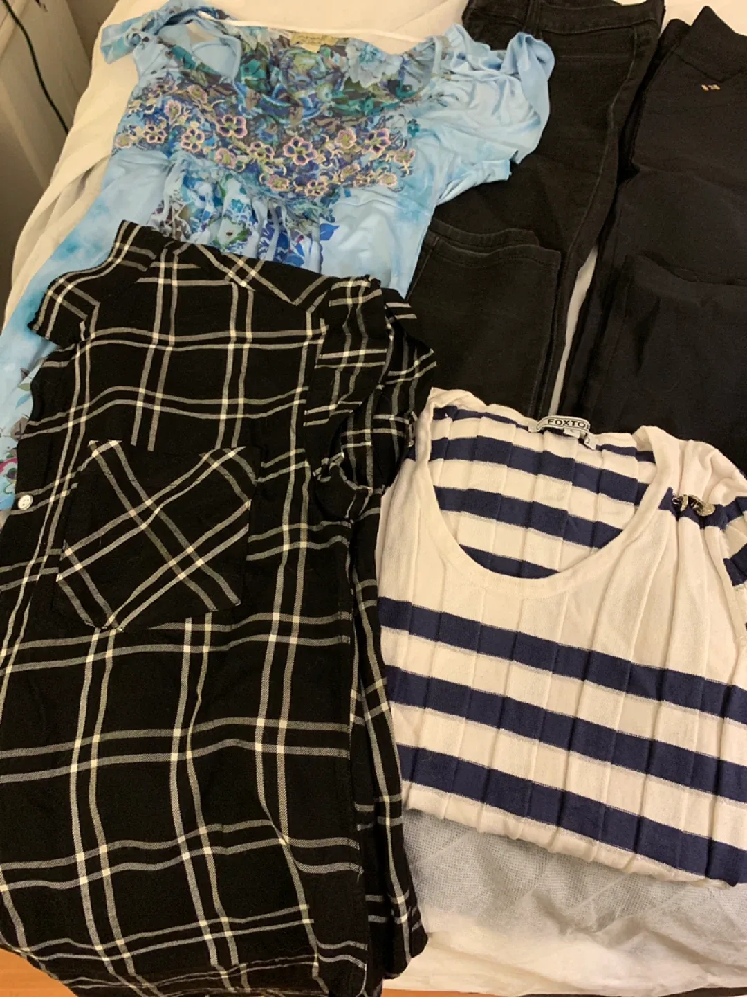 #7.  Assorted Women's Clothing/ size pants 0, tops - s image indicator(3)