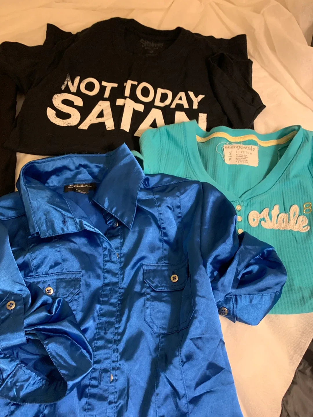 #7.  Assorted Women's Clothing/ size pants 0, tops - s image indicator(4)