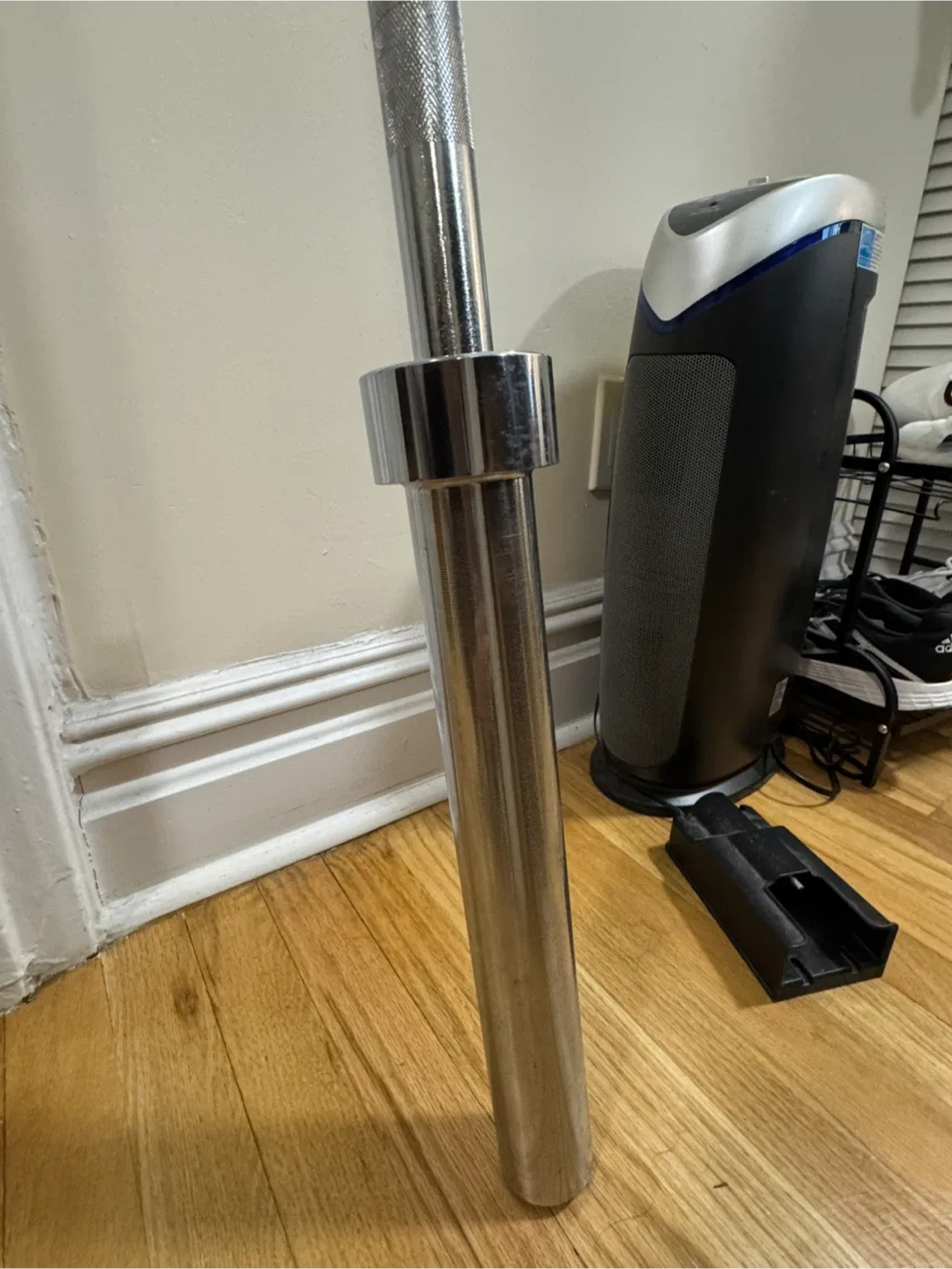 Barbell Weight Bar (45 lbs)