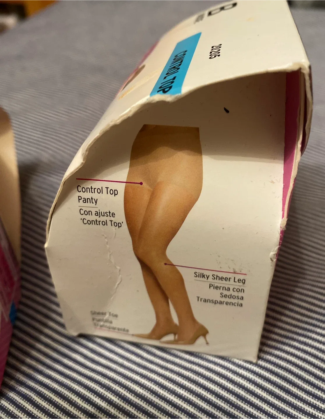 L'eggs Silken Mist Pantyhose -2 image indicator(3)