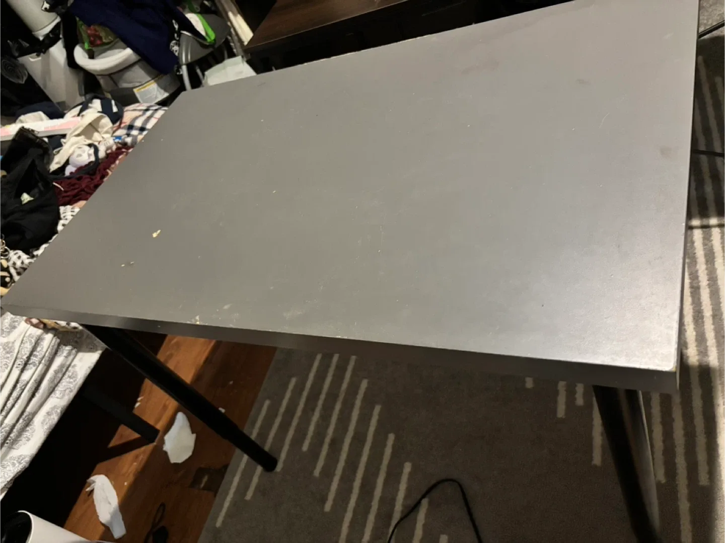FREE DESK