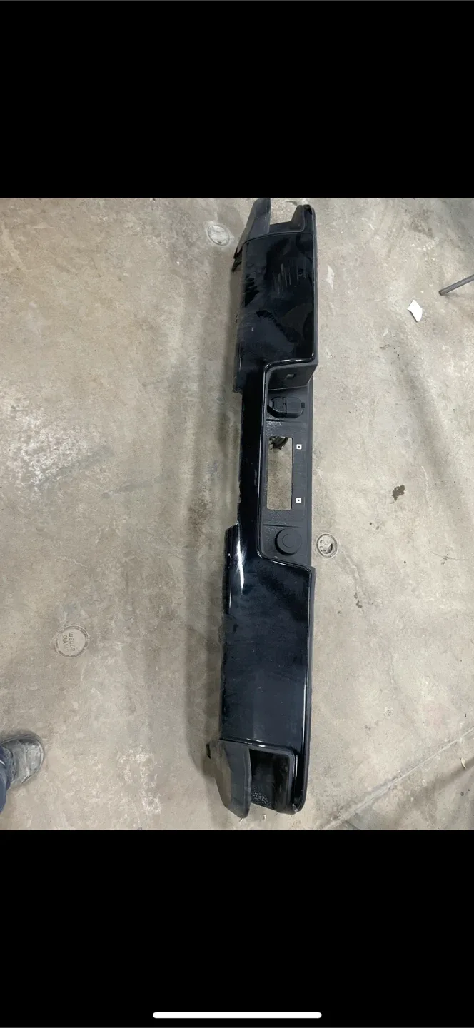 GM truck rear  bumpers image indicator(2)