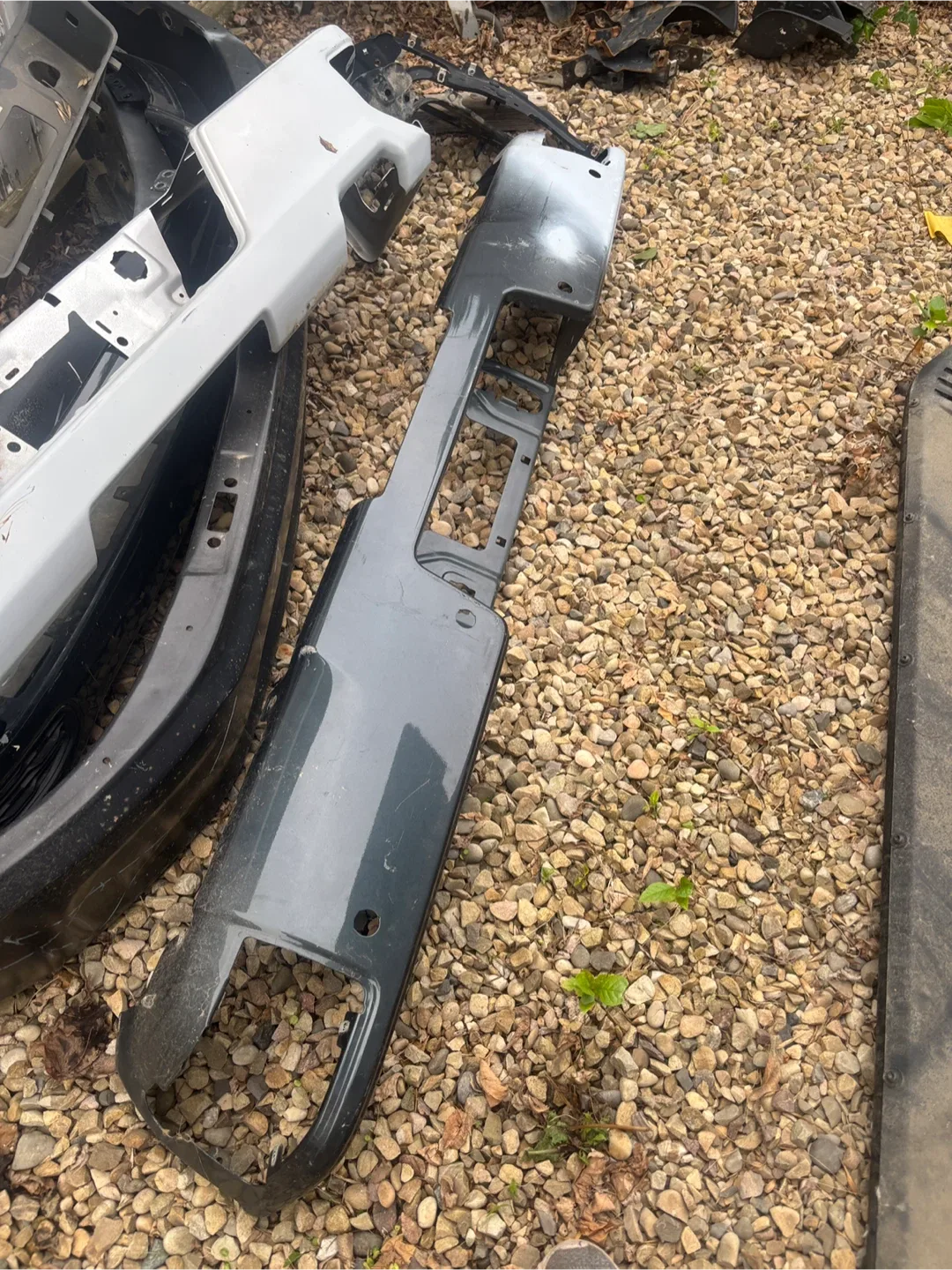 GM truck rear  bumpers image indicator(4)