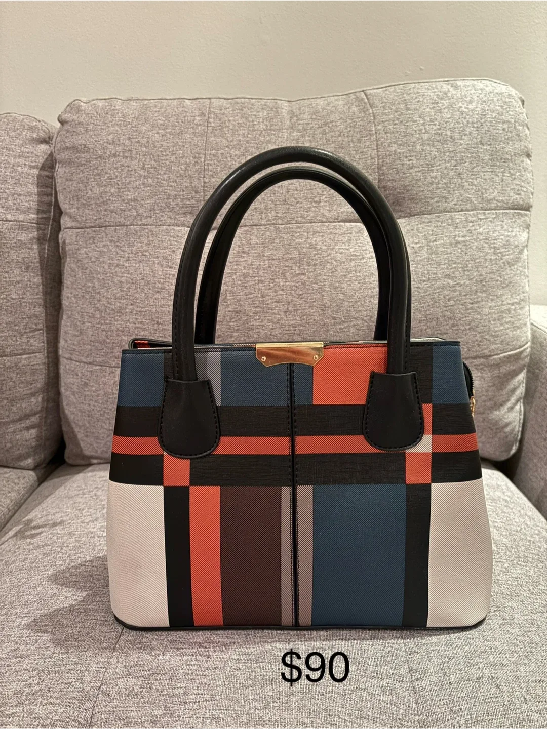 Dooney & Bourke Tote Bag image indicator(6)