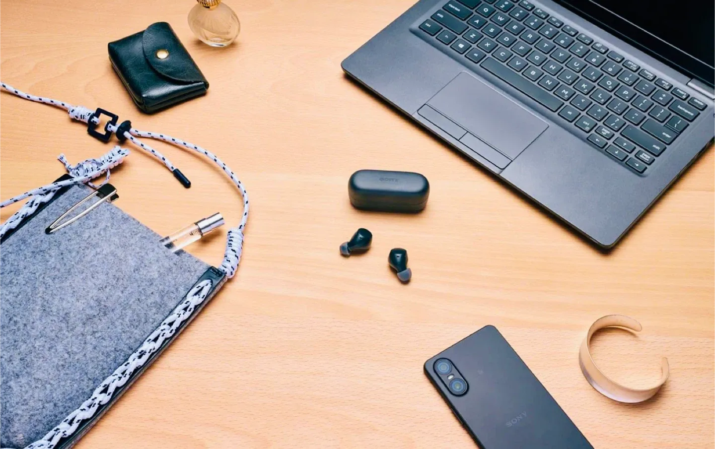 Sony WF-C500 Wireless Earbuds - Black image indicator(3)