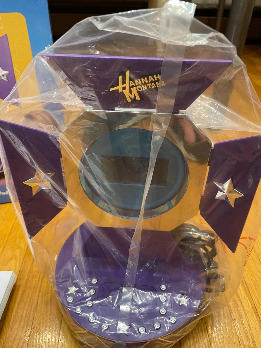 Hannah Montana Clock Radio for iPod & Disney Mix Stick image indicator(6)