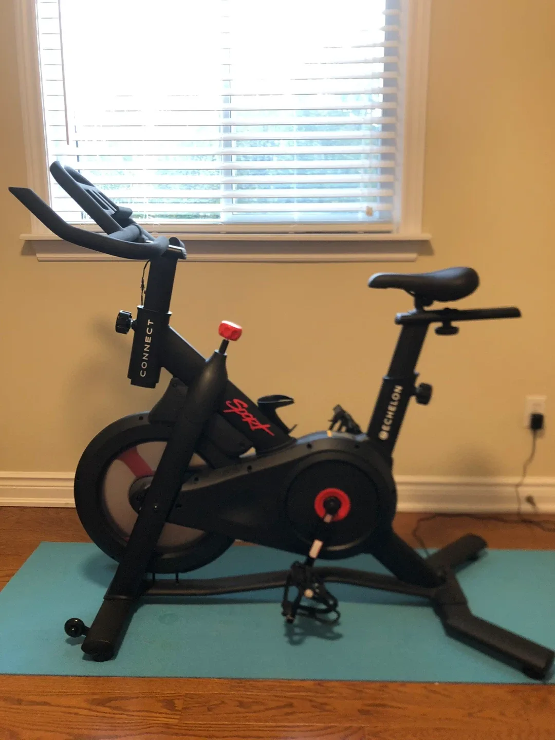 Echelon Connect Sport Indoor Cycling Bike
