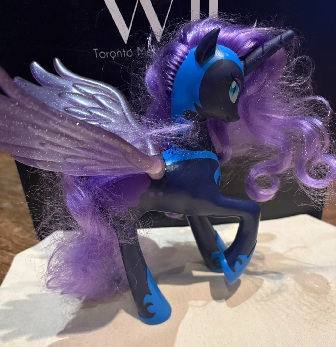 My Little Pony Princess Luna Figure - photo 4