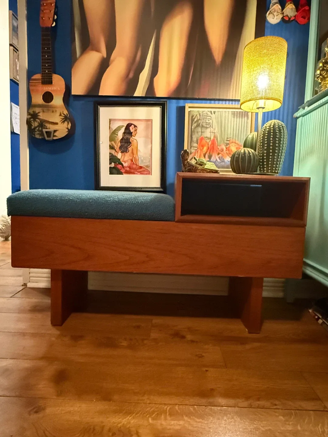 Mid-Century Modern Entryway Bench image indicator(2)