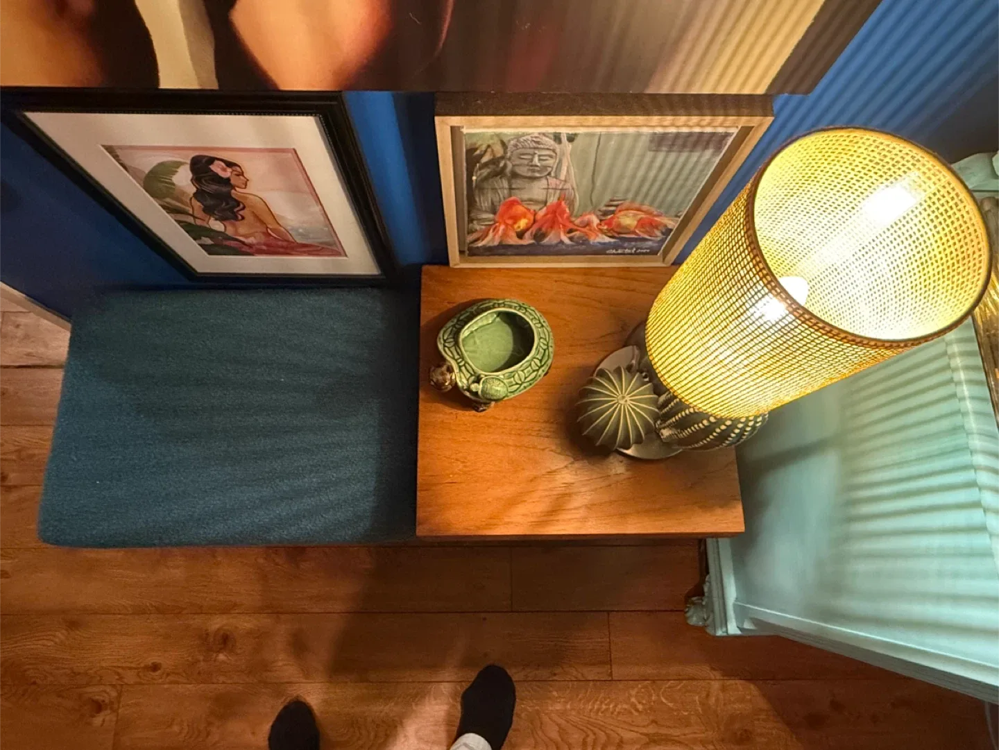 Mid-Century Modern Entryway Bench image indicator(3)