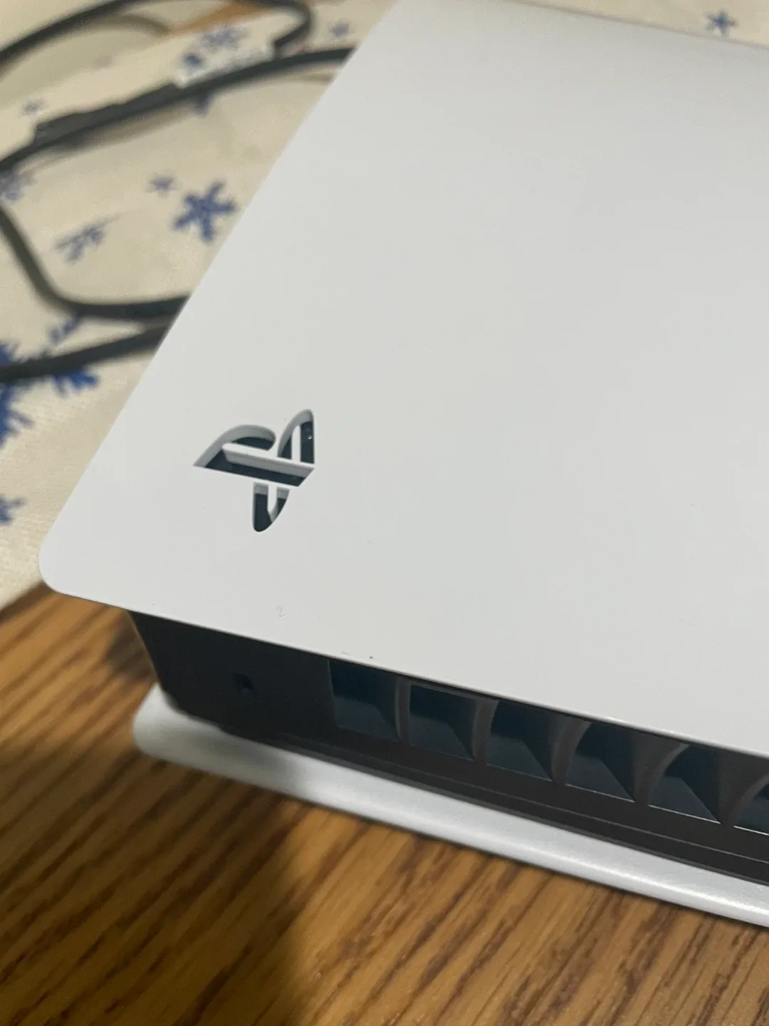 PlayStation 5 Console + 2 DualSense Controllers image indicator(4)