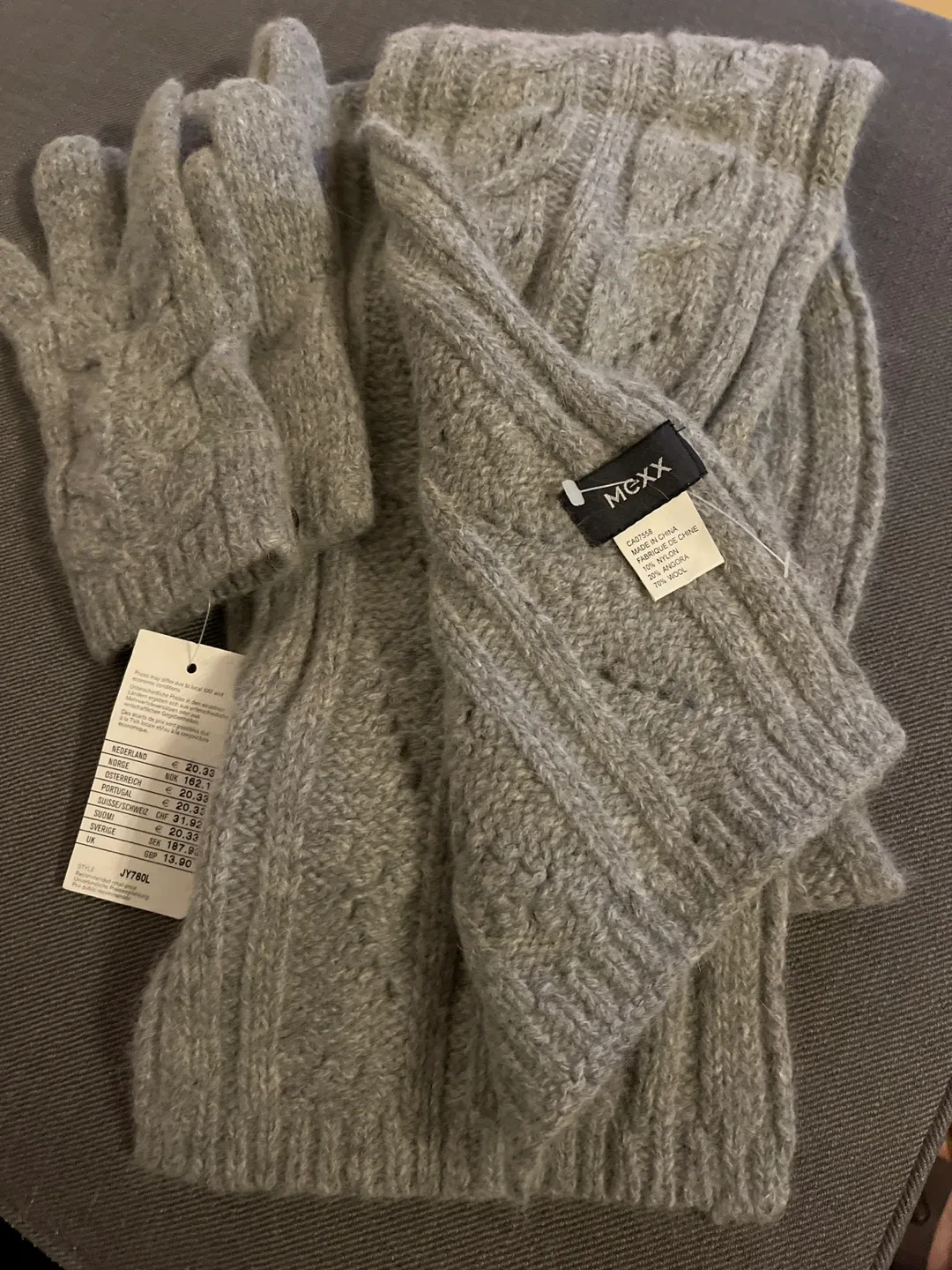 Mexx Scarf and Gloves Set - Grey Wool Blend