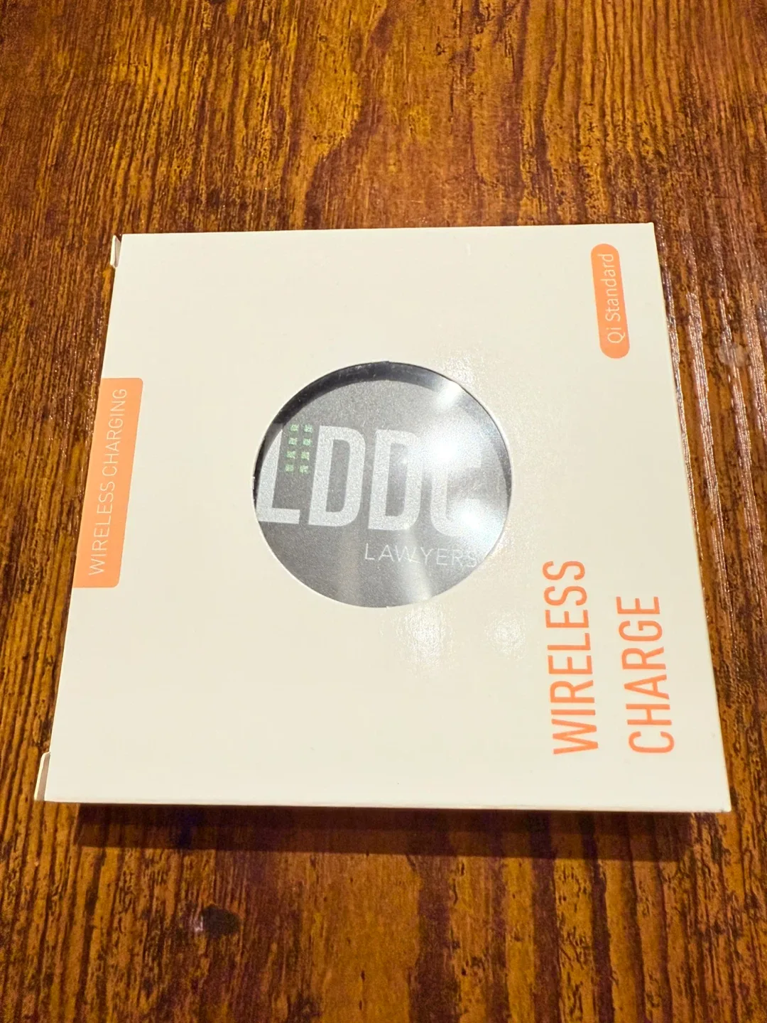 Qi Standard - Wireless Charger - Branded image indicator(2)