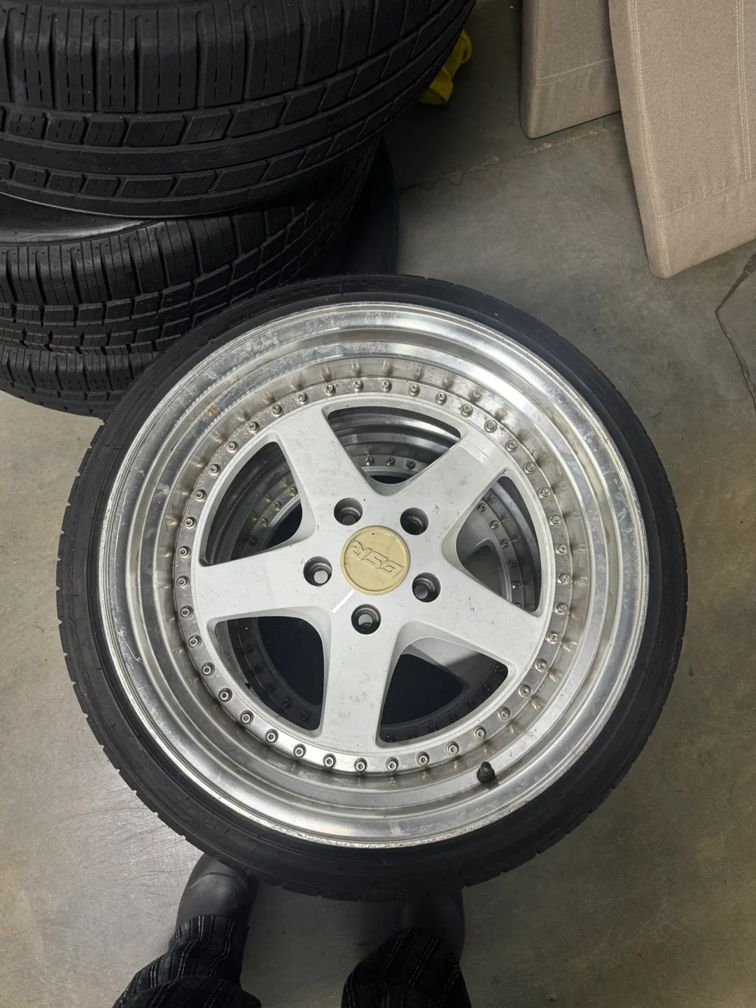 ESR Wheels 225/40ZR18