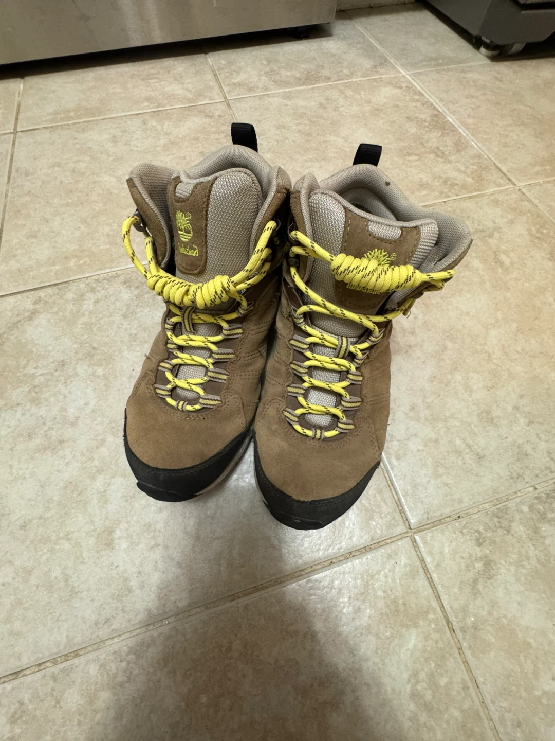Timberland outdoor shoes.$17 - photo 2