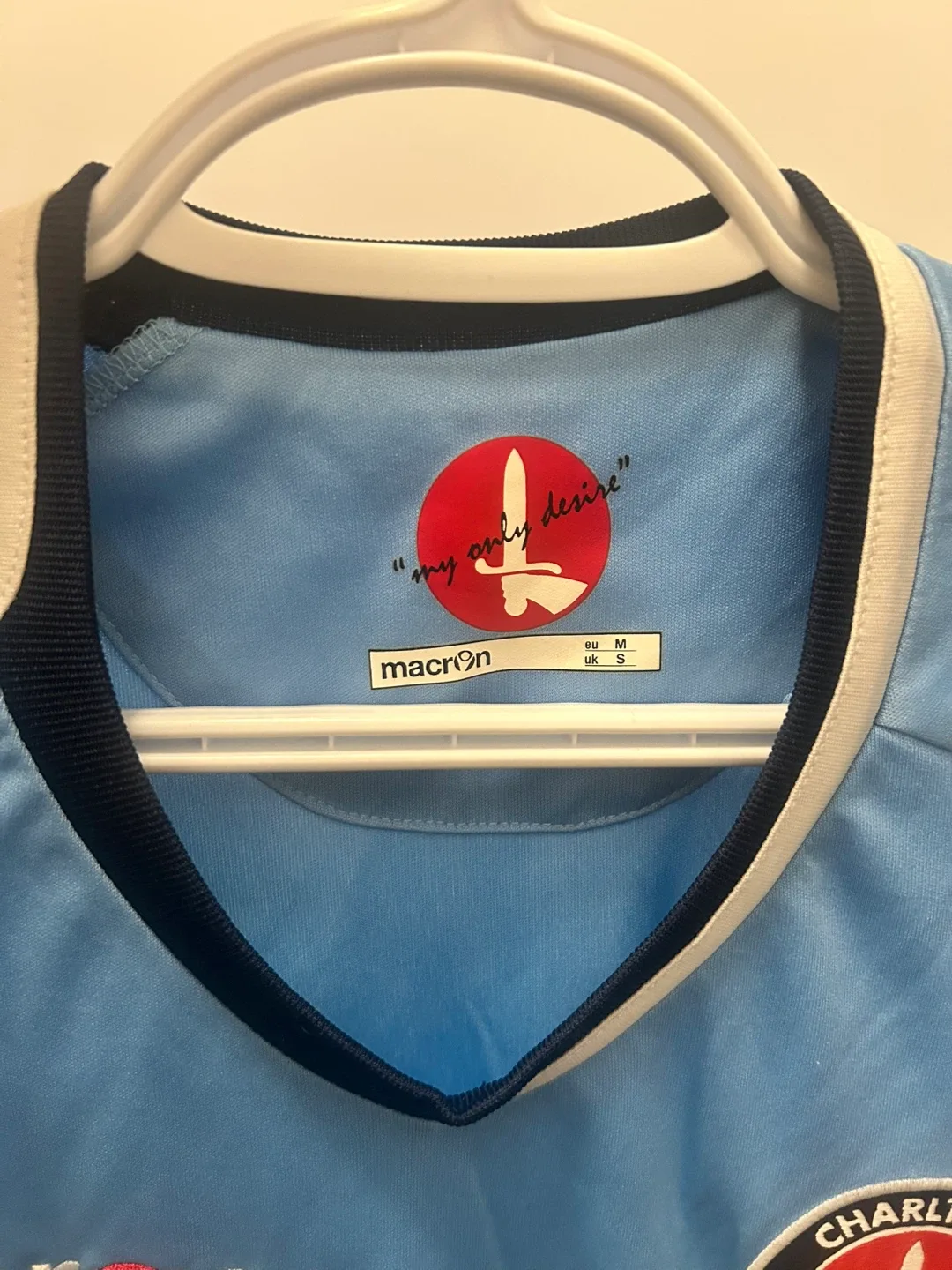 Charlton Athletic 2010-2011 Away Jersey image indicator(2)