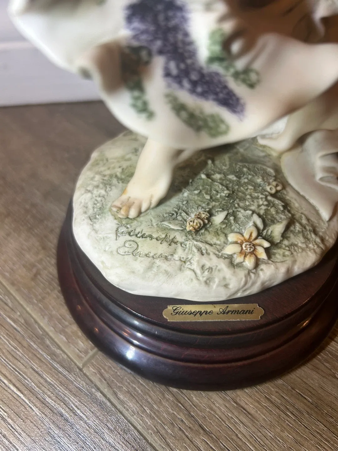 Giuseppe Armani Florence Figurine “wisteria” image indicator(4)