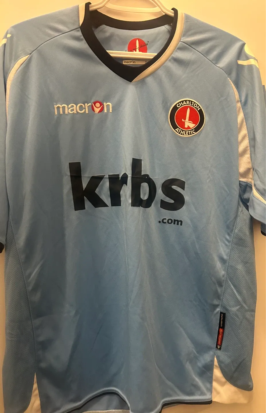 Charlton Athletic 2010-2011 Away Jersey