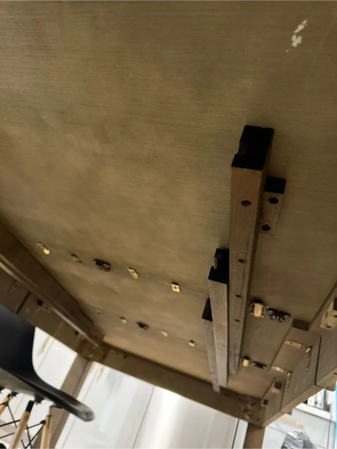 Extendable Wooden Dining Table image indicator(3)