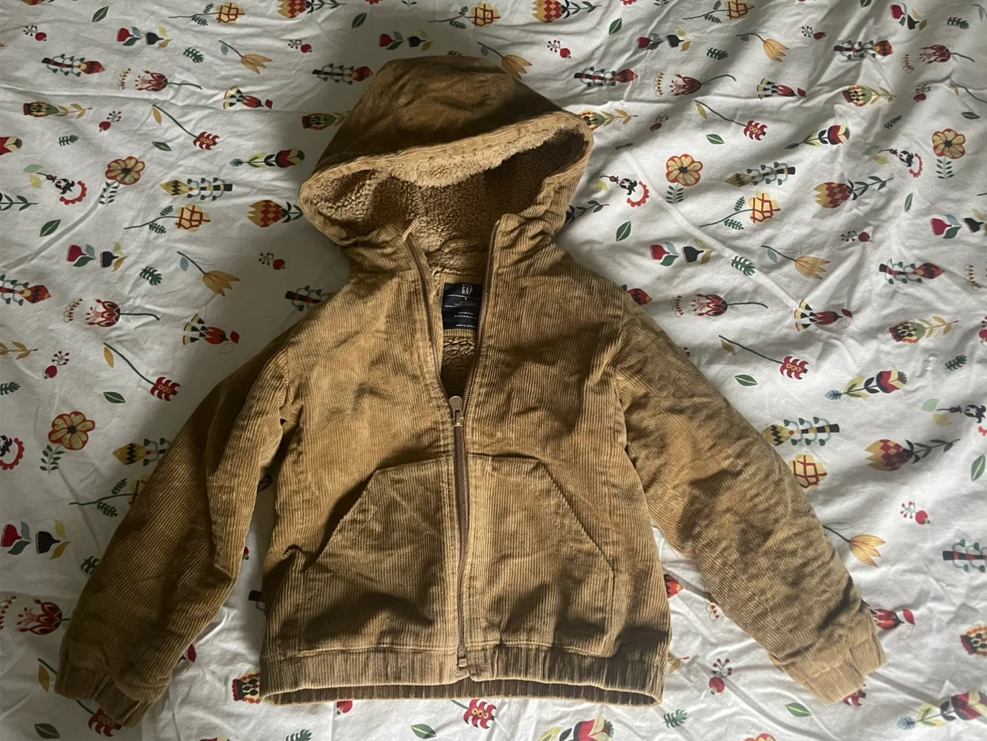 GAP Kids Corduroy Sherpa Lined Jacket - Size 5