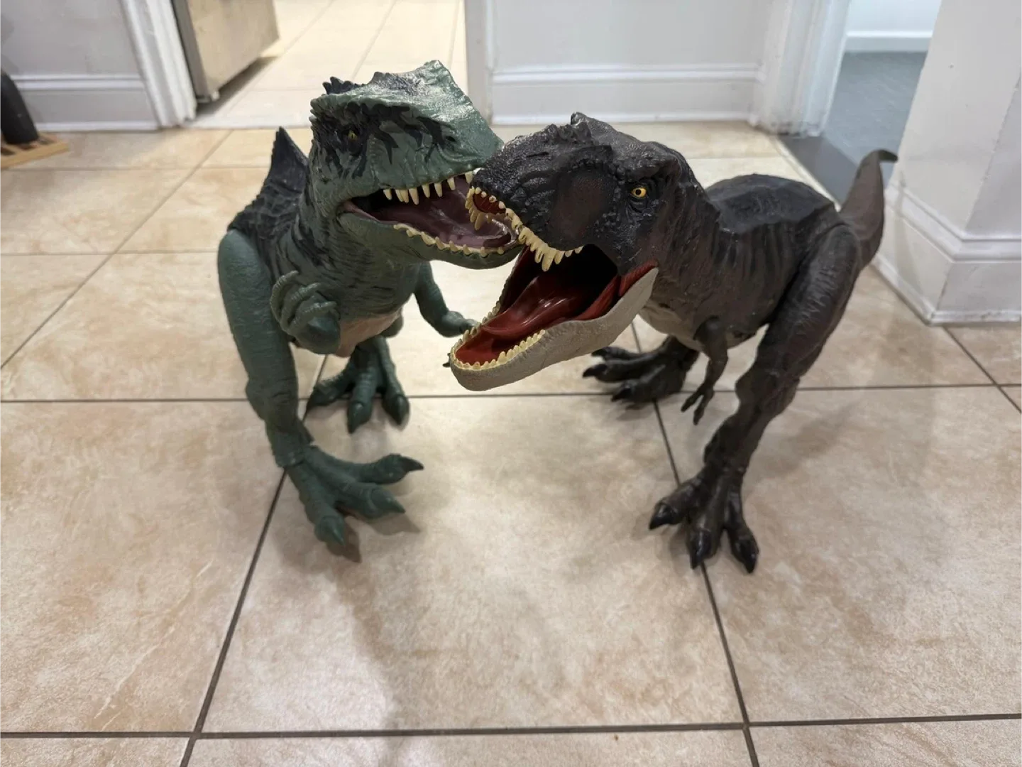 Jurassic World Tyrannosaurus Rex & Giganotosaurus