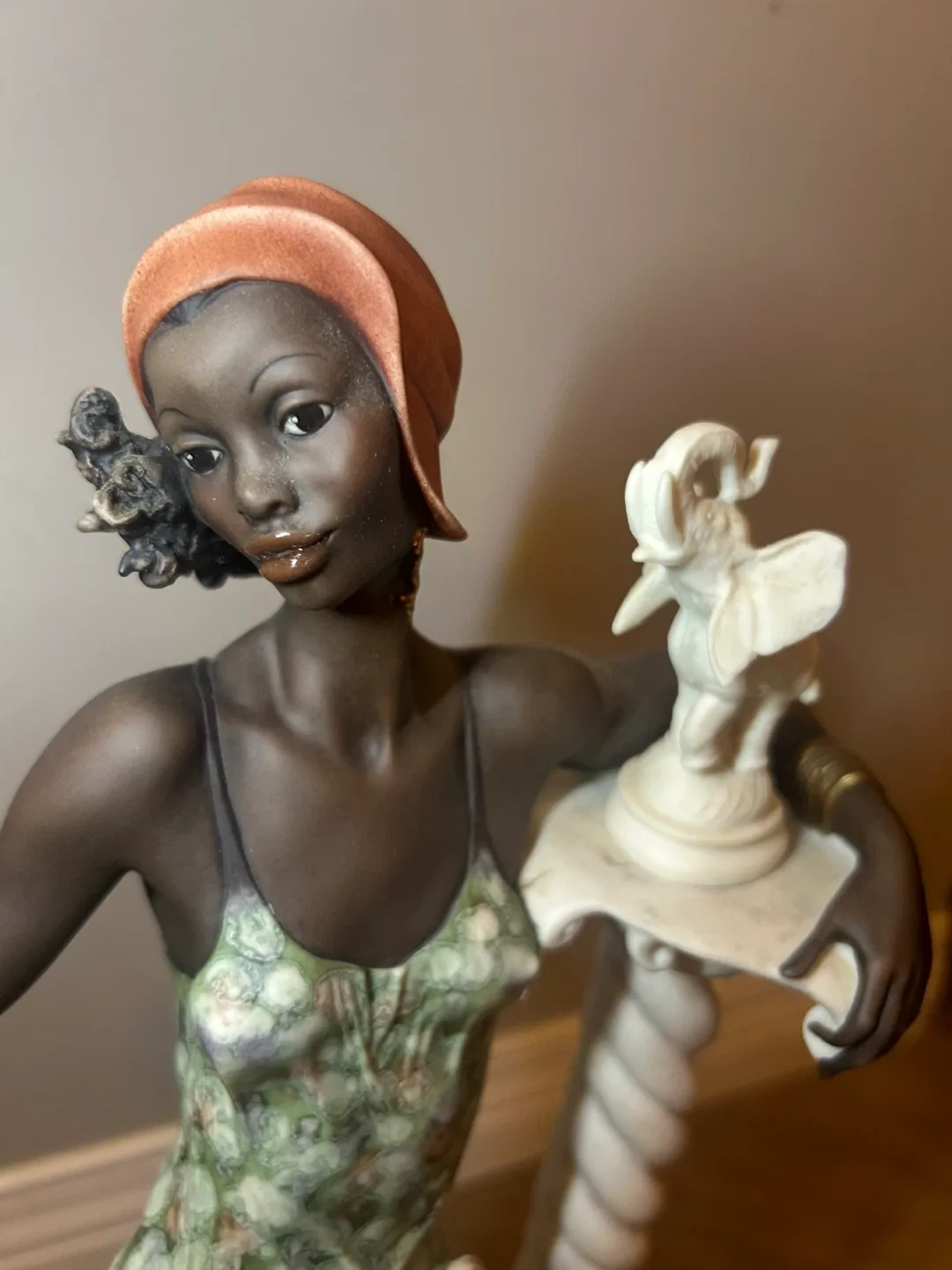 Florence Giuseppe Armani Figurine - Limited Edition image indicator(2)