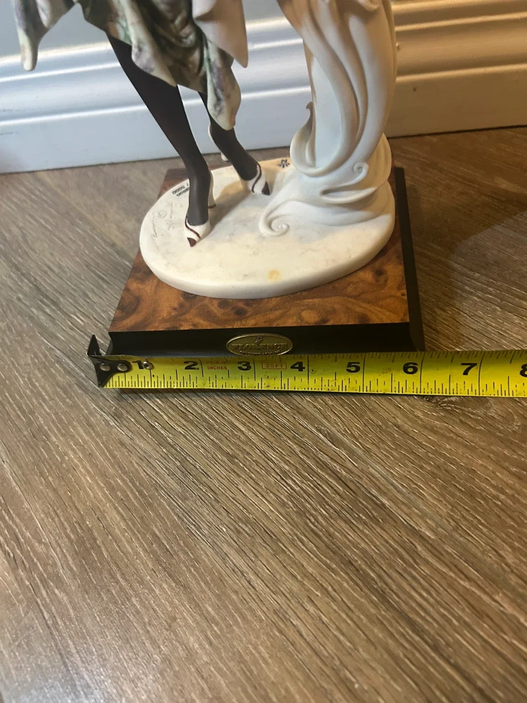 Florence Giuseppe Armani Figurine - Limited Edition image indicator(9)