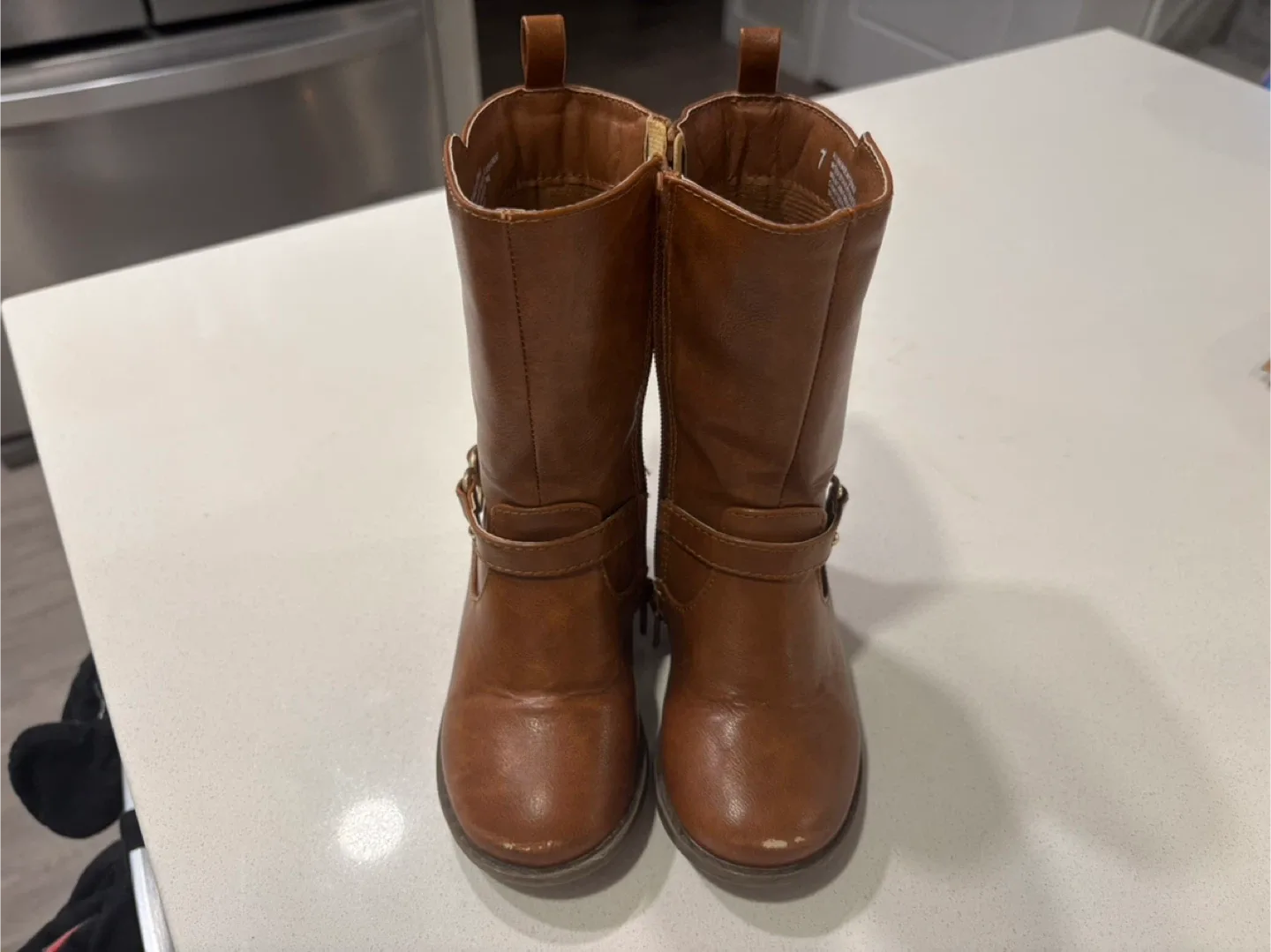 Toddler size 7 Brown Boots with Heart Buckle image indicator(3)