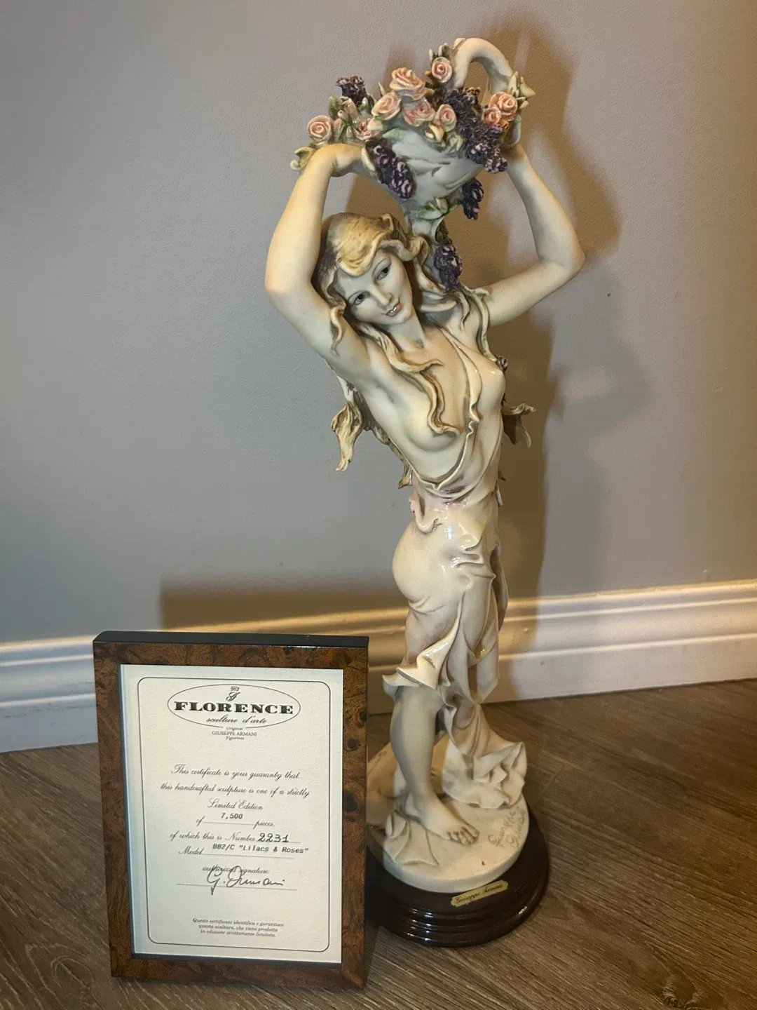 Giuseppe Armani Florence Lilacs & Roses Figurine image indicator(4)