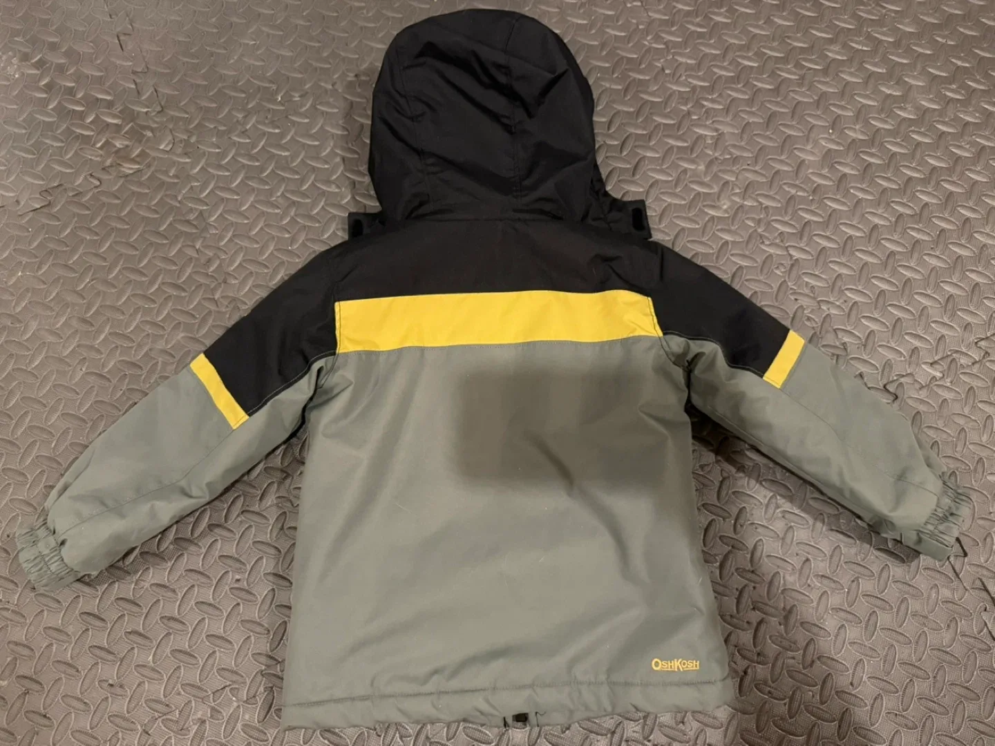 OshKosh B'gosh Size 5 Snowsuit image indicator(5)