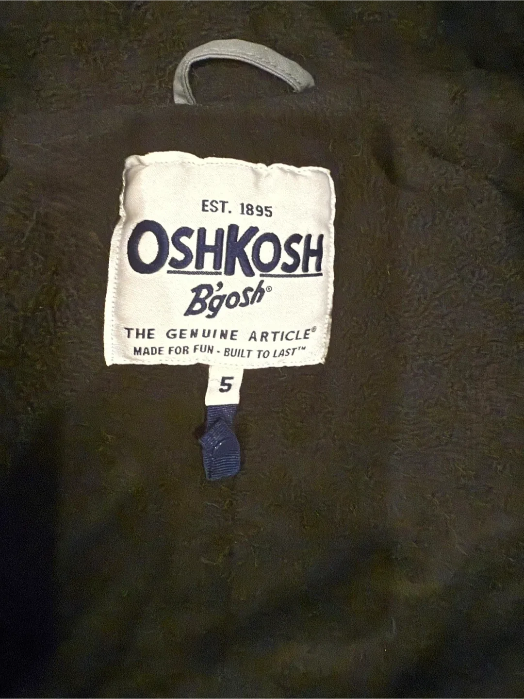 OshKosh B'gosh Size 5 Snowsuit image indicator(3)
