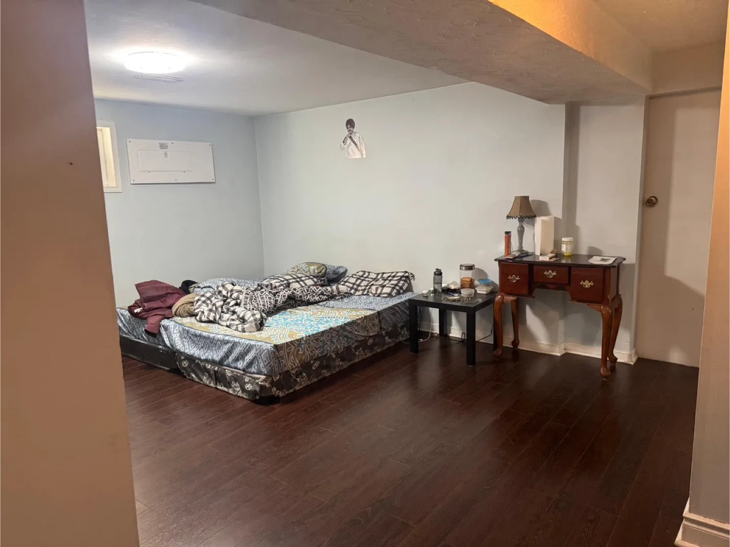 Basement for rent image indicator(3)