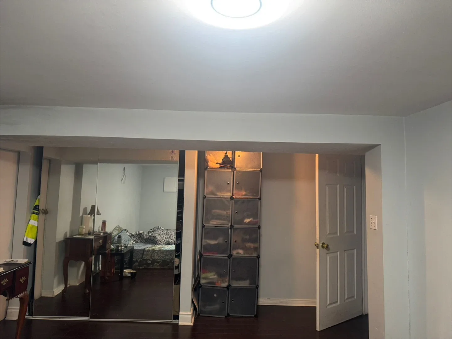 Basement for rent image indicator(5)