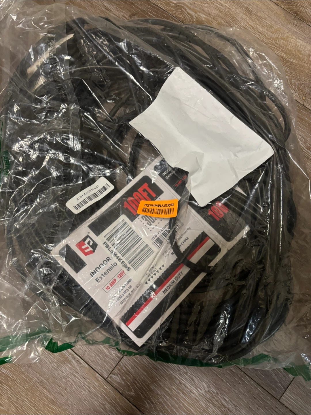 100ft Indoor Extension Cord - Medium Duty