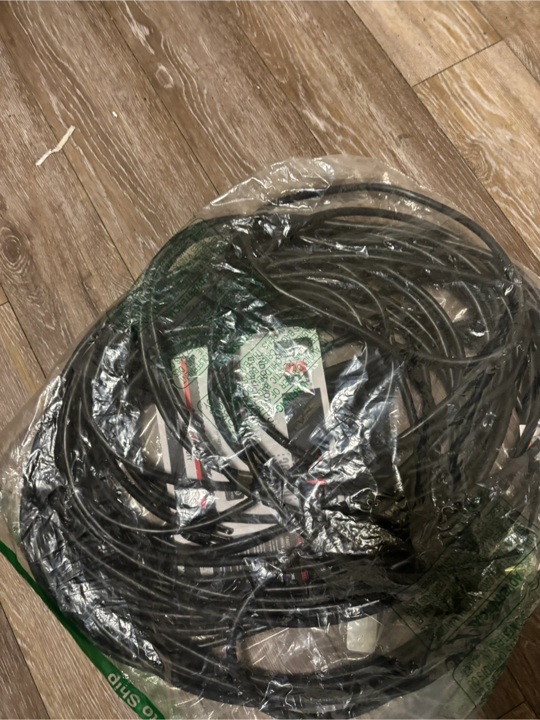 100ft Indoor Extension Cord - Medium Duty - photo 3