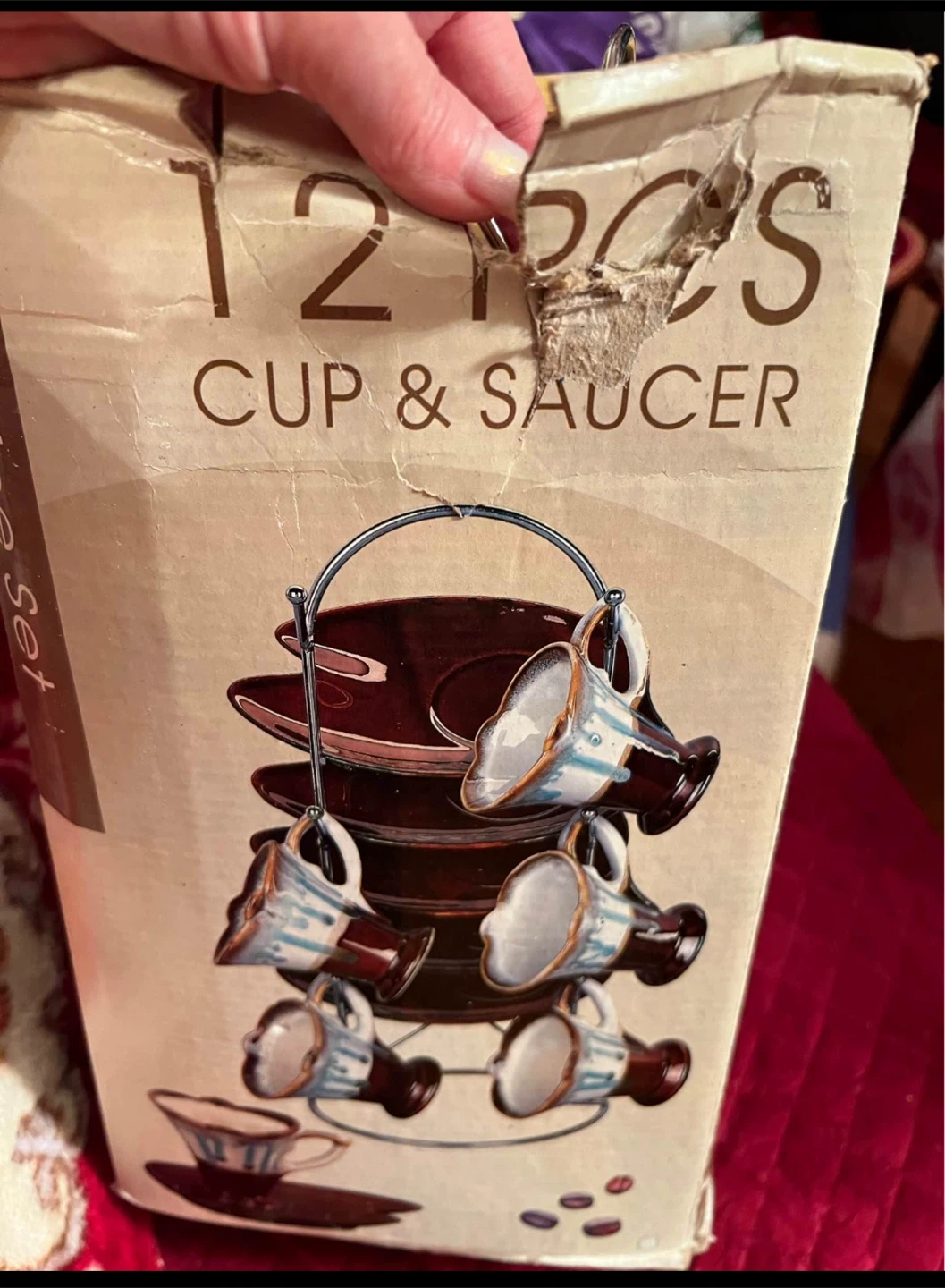 4 Piece Cup & Saucer Set