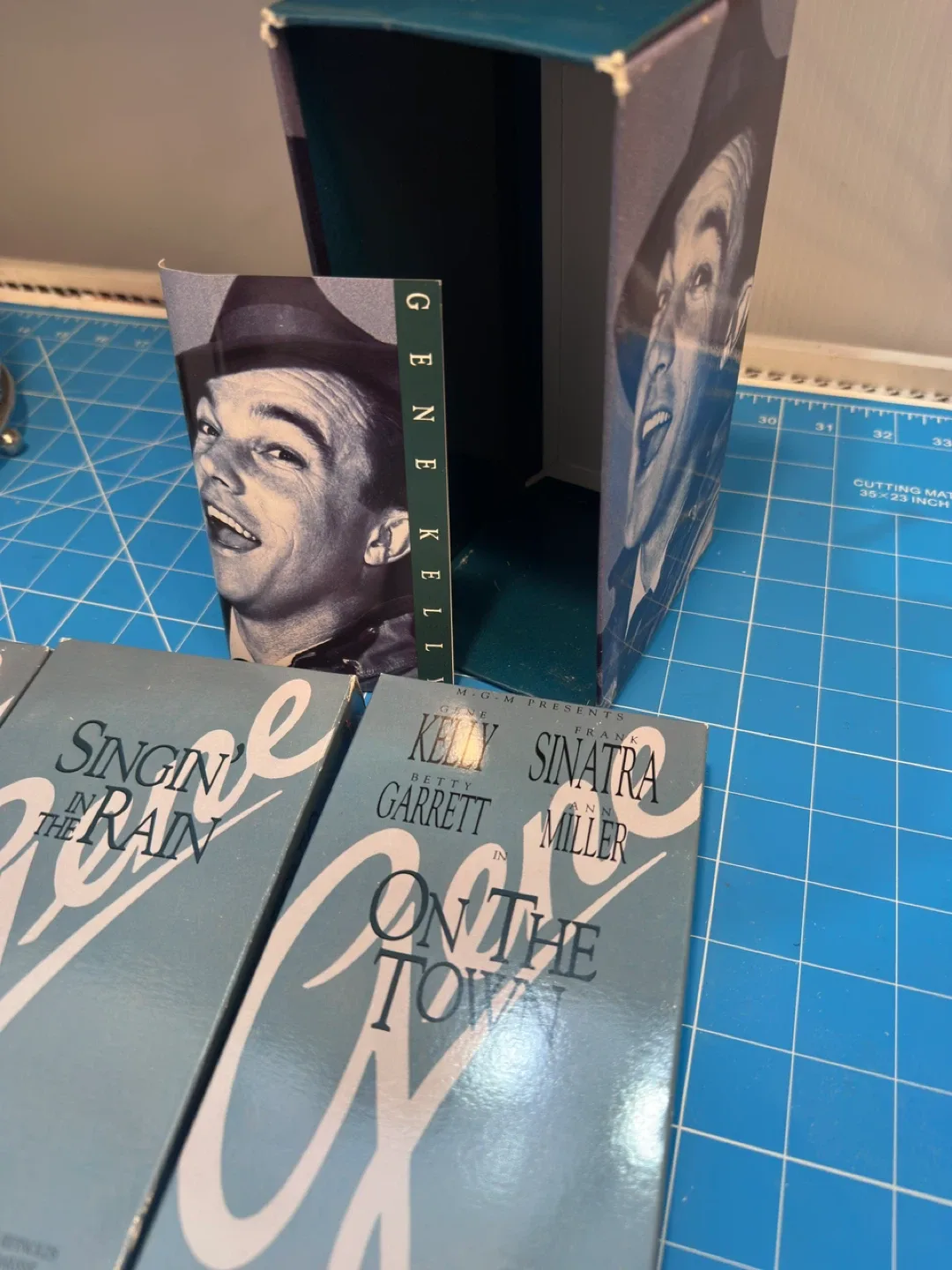 American in Paris, Singin' in the Rain, On the Town DVD image indicator(6)