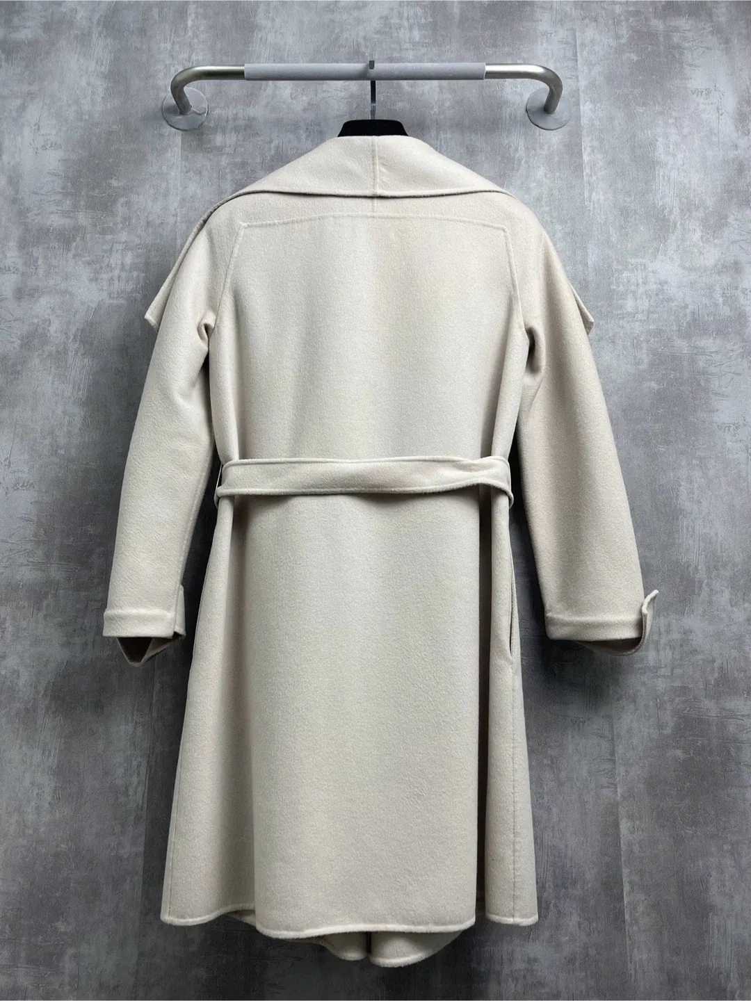 Max Mara Beige Wool Blend Coat image indicator(3)